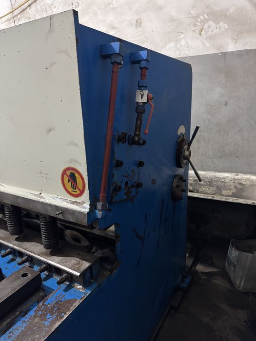 Продам Гильотина гидравлический