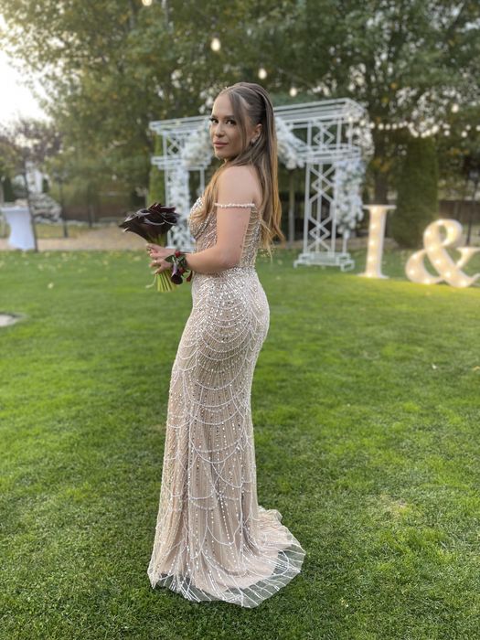 Rochie tip bijuterie