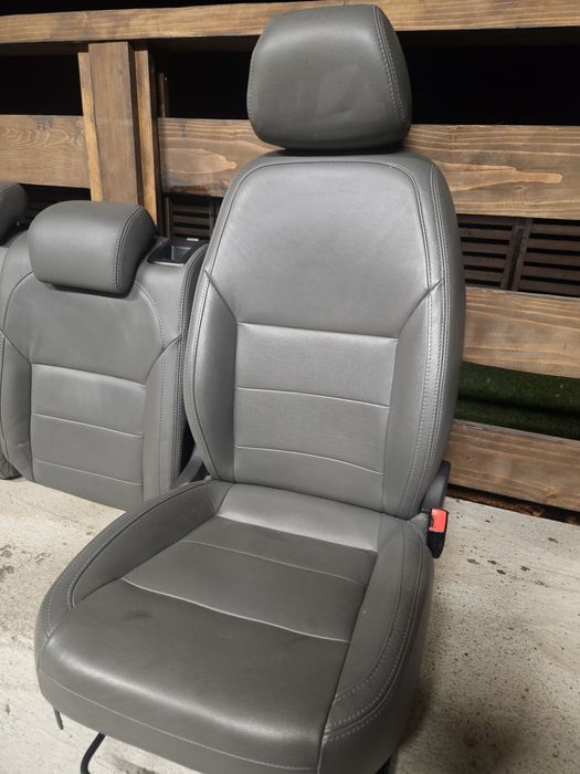 Interior Skoda Rapid piele