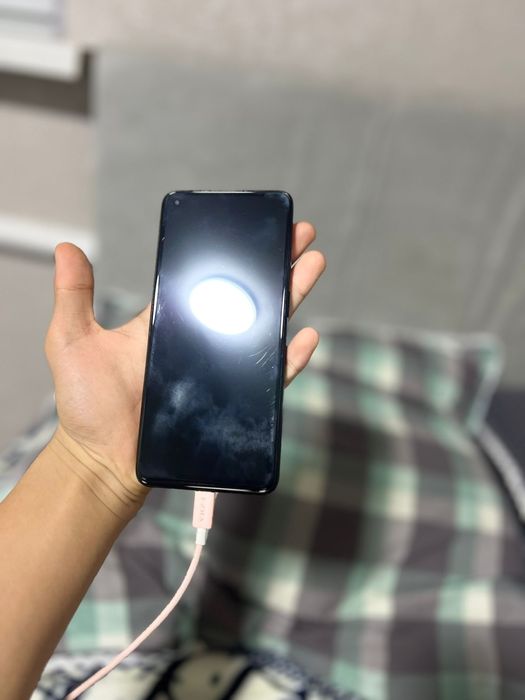 В продаже Oppo Reno 7