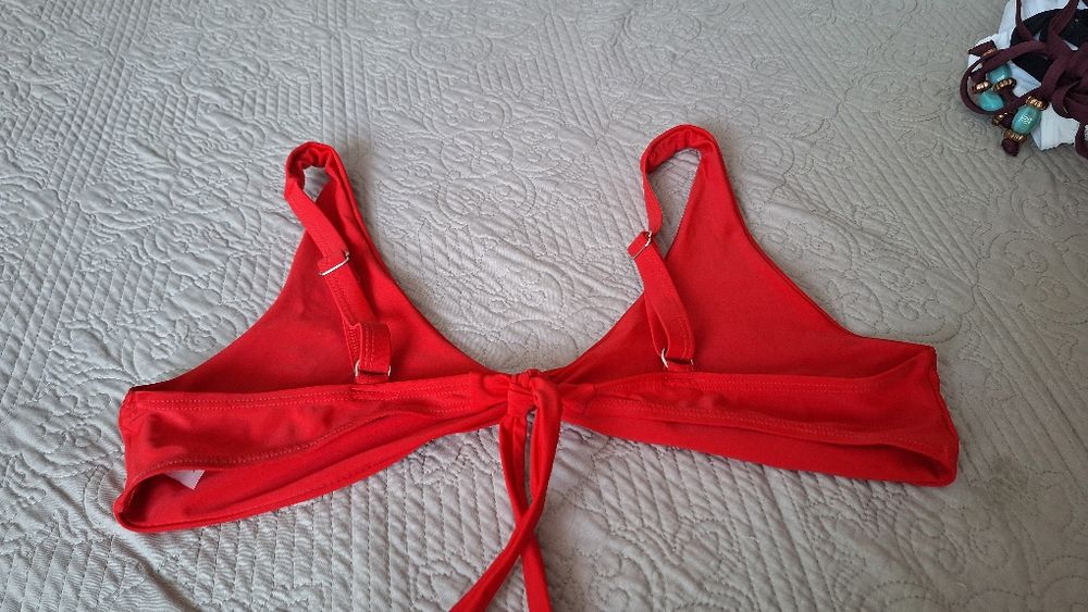 Sutiene costume de baie