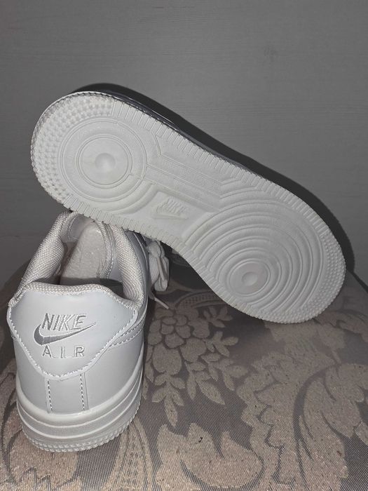 Nike Air Force 1 Low marimea 37,40,