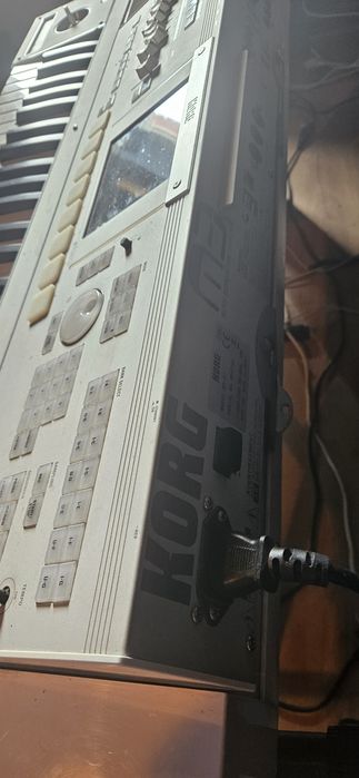 Korg M3 orga electronica