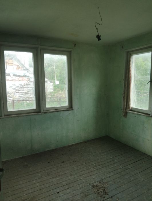 Продава къща в с.Пиперево общ.Дупница