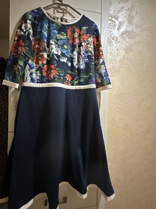 Рокля на Томи-Н ……..