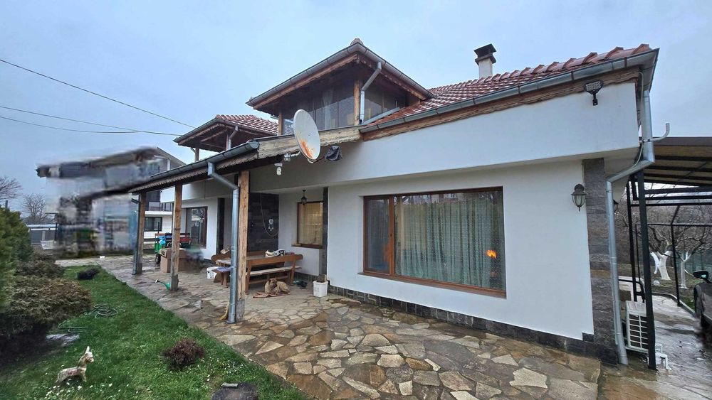 Продава се Къща в Търговище, Център - 160 кв.м за 733 €/кв.м - Снимка #2