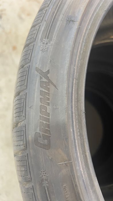 Vand anvelope M*S 255/35R20