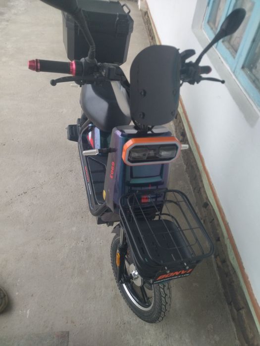 6ta batariya 100km yuradi 1zaryad bilan