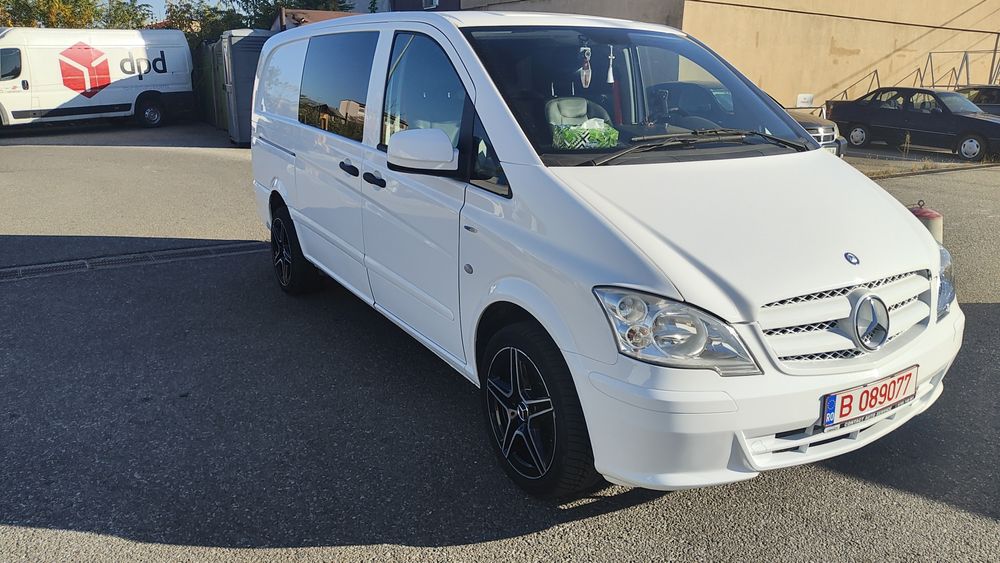 Vând Mercedes Vito