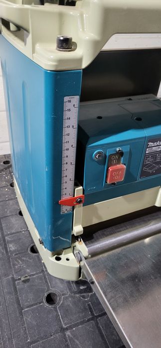 Продам рейсмус Makita 2012NB