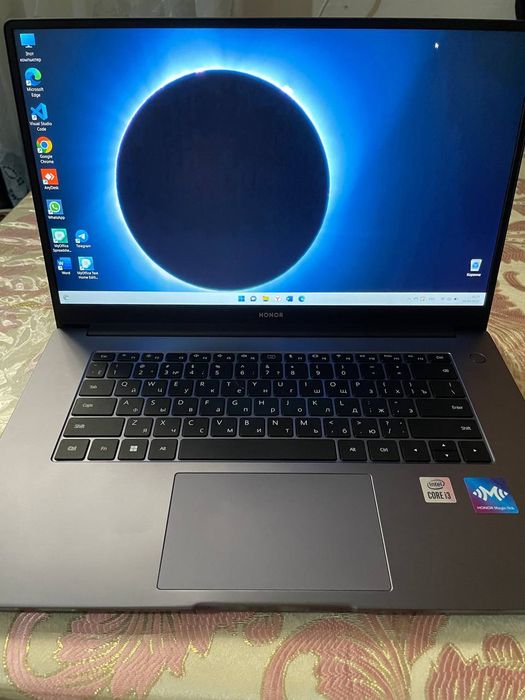 Notebook Honor Intel core i3