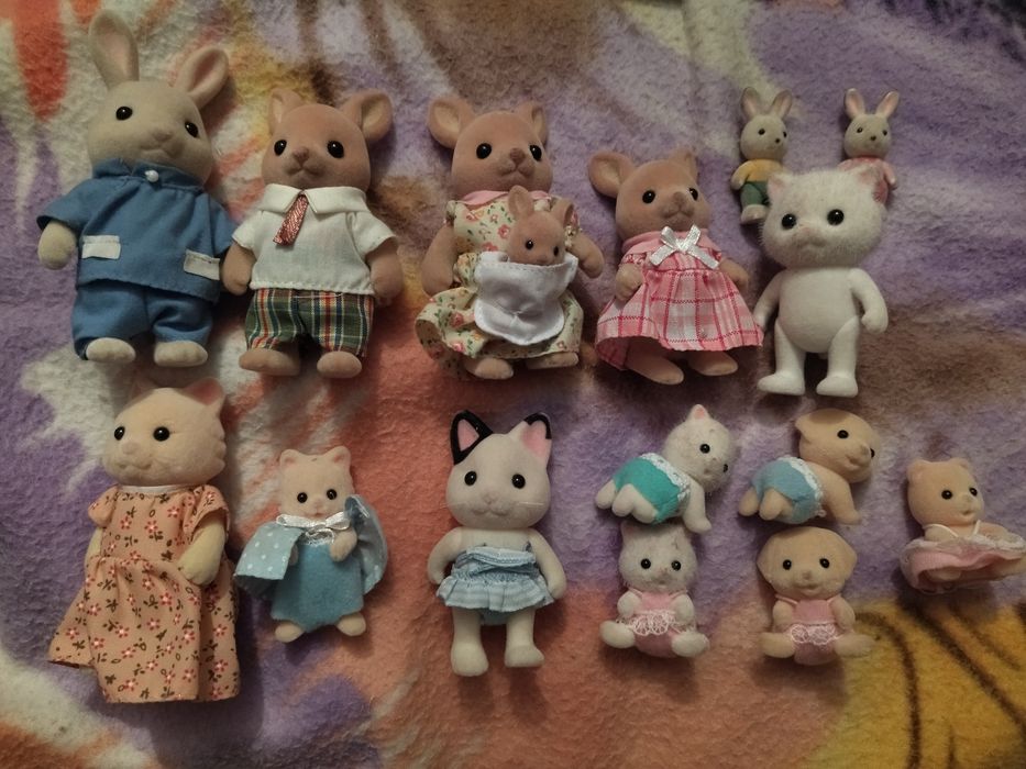 Продаю фигурки Sylvanian Families