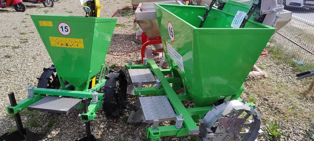 Utilaj nou polonez de semanat plantat recoltat cartofi nou Agramix