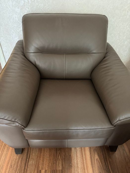 Италианска холна гарнитура от естествена телешка кожа