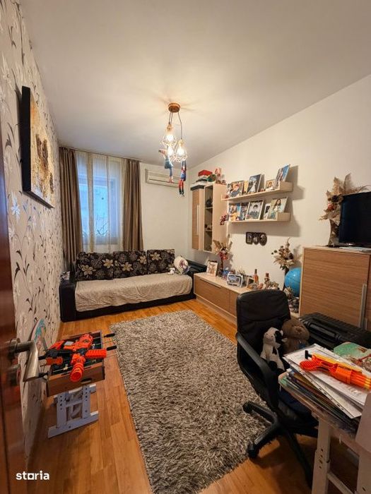 Apartament 2 camere decomandat cu boxa si parcare, Ford