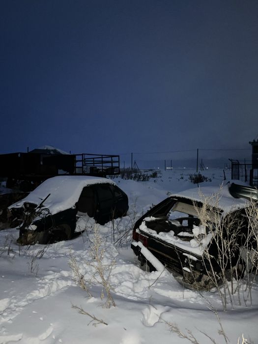 Прадаю на разбор 2114.