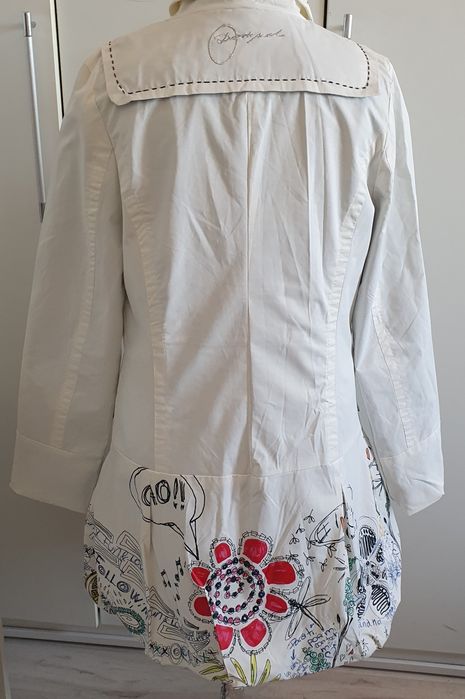 Trenci Desigual mas L