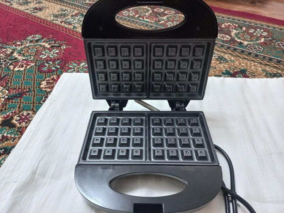 Вафельница и измельчитель