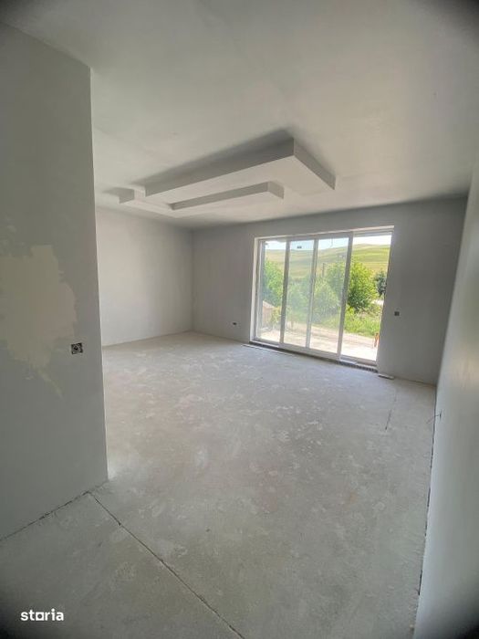 Apartament 3 camere, 2 bai, 2 balcoane, 67mp utili – bloc nou Apahid