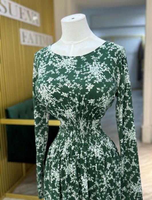 Продам платья ! Адеми койлектер!!!