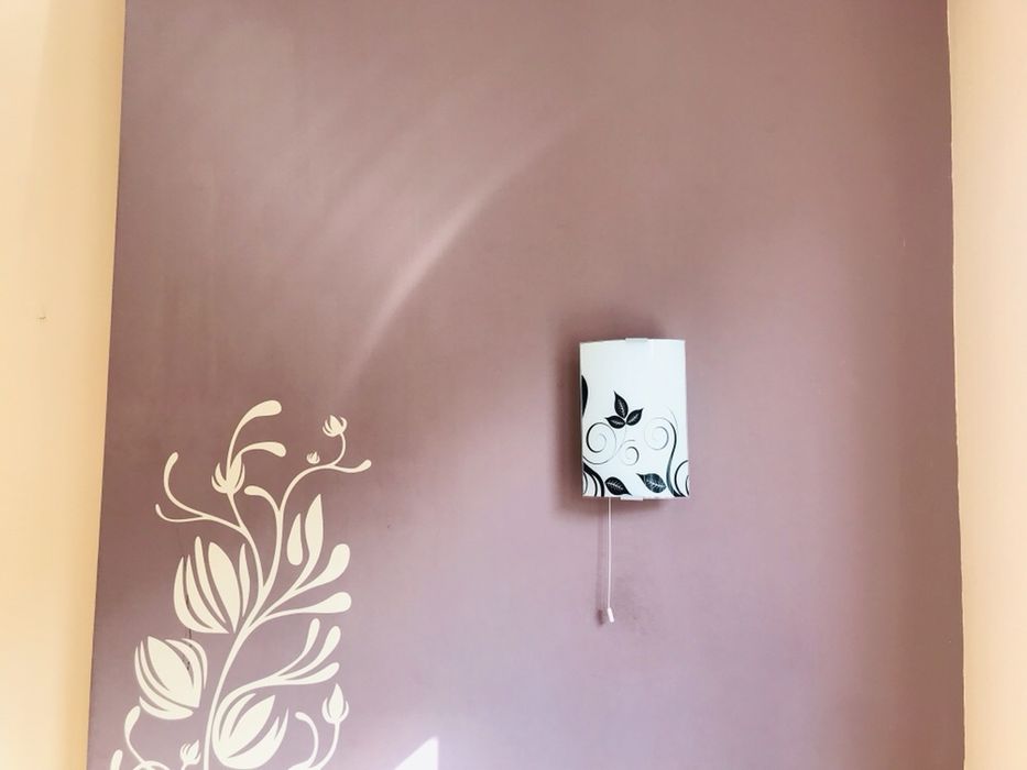 Стилна лампа за стена