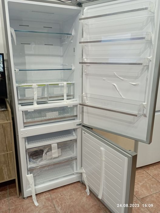 Холодильник Мидеа MDRB593FGF02