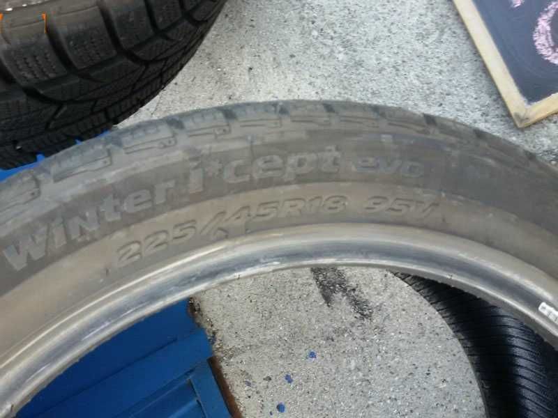 225/45/18 - 2 броя зимни гуми HANKOK Оферта - (277)