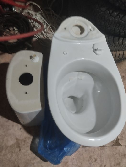 Продам унитаз состояние хорошее