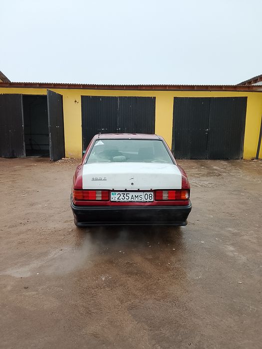 Мерс 190 2.3 газ-бензин