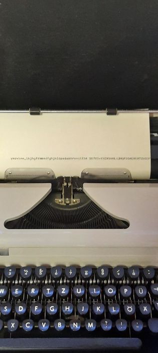 Mașină de scris Erika impecabilă