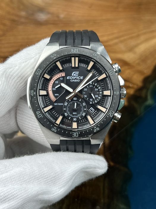 Срочно продам часы casio edifice efr-563p