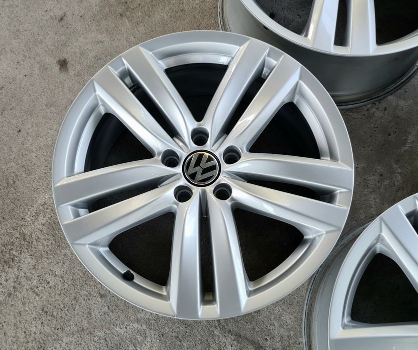 Оригинални джанти Фолксваген Kansas VW  3AA601025H
8Jx18 ET44 ц.о. 57.1