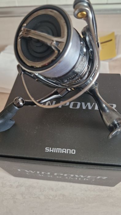 Shimano Twinpower c3000mhg