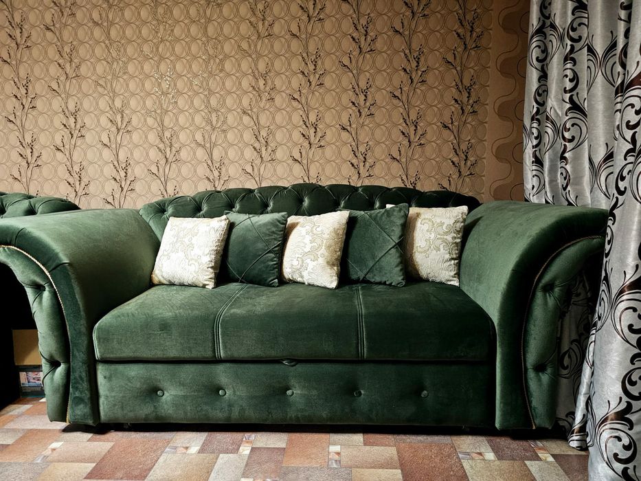 Продам диван и кресло 130 000