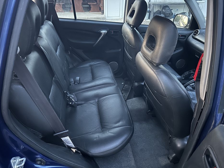 Toyota RAV4 Тойота Рав4 2.0 d4d 116 кс 2005г На части!