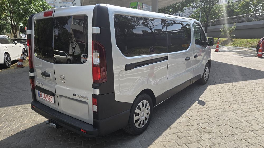 Inchiriez Opel Vivaro 8+1 locuri, Duba Transport Persoane
