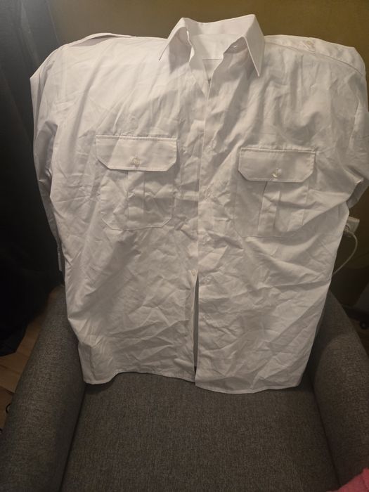 Мъжки бели ризи нови