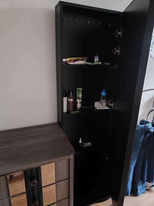 Комод с зеркалом