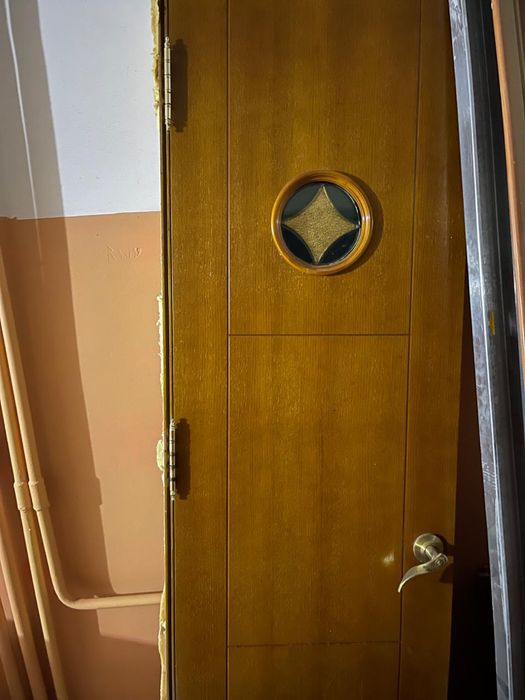 Продам Двери для туалета и ванной