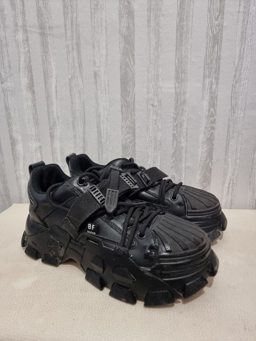 Кожаные ботинки на девочку-подростка