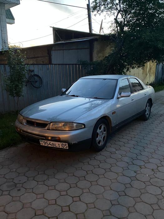Nissan Skyline R33 GTS