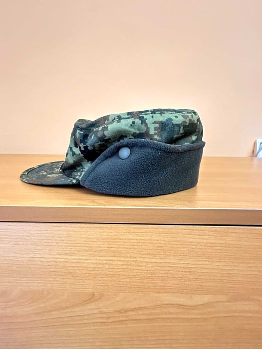 Камуфлажна шапка