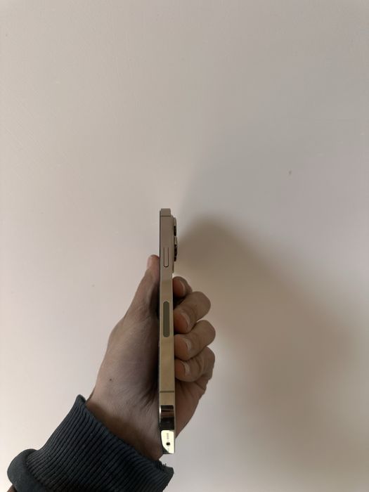 Iphone 14 pro max Gold