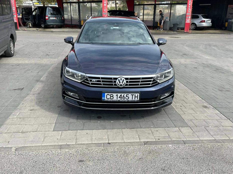 VW Passat R-line