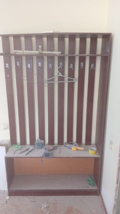 Продам шкаф  прихожку
