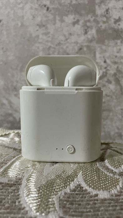 Продам наушники беспроводные