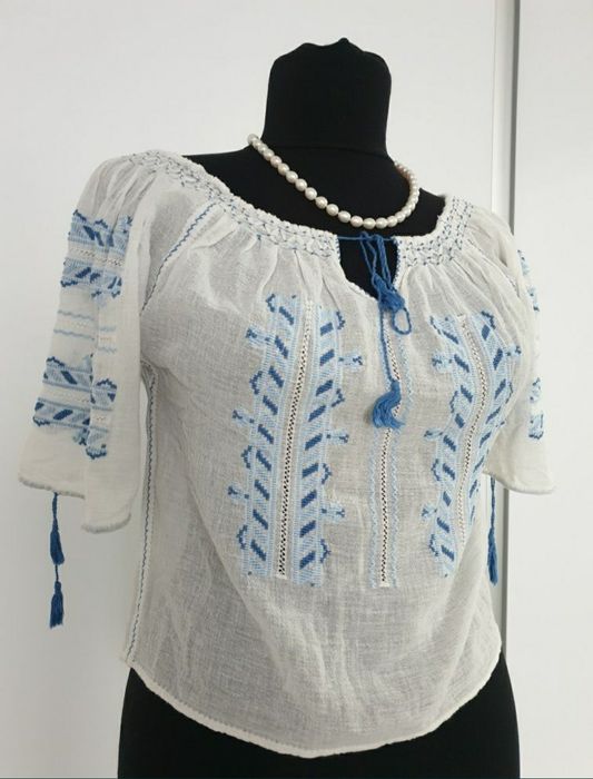 Ie traditionala cu maneca scurta