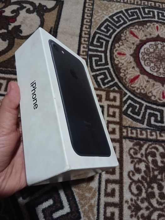 Iphone 7 sotiladi karobka