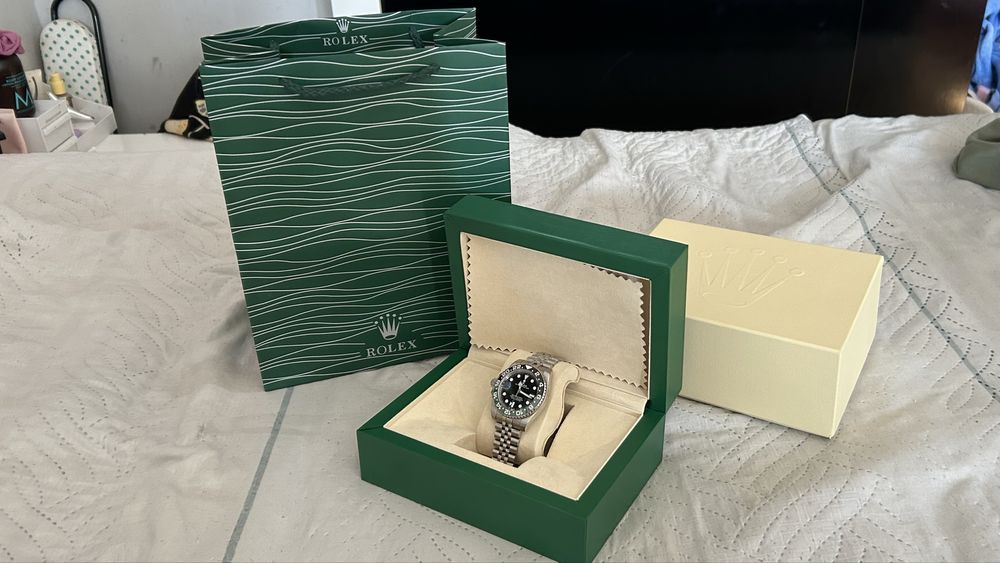 Rolex GMT-Master II – Superlative Chronometer – 40mm