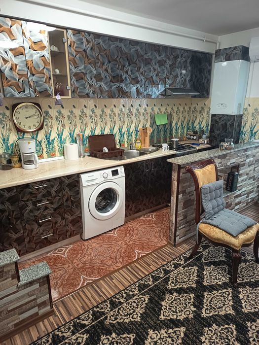Ap in rate ori chash 2 camere strada razoare zona Polus center,blocurile inscarite